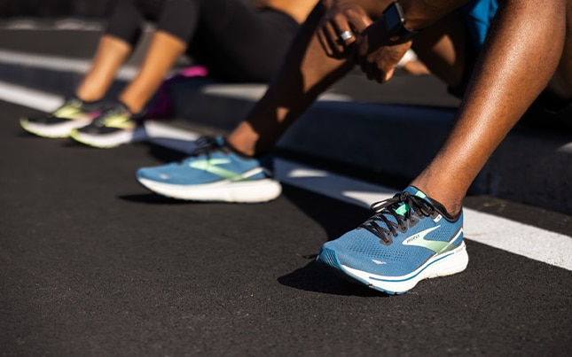 Brooks launch 5 vs ghost 11 on sale