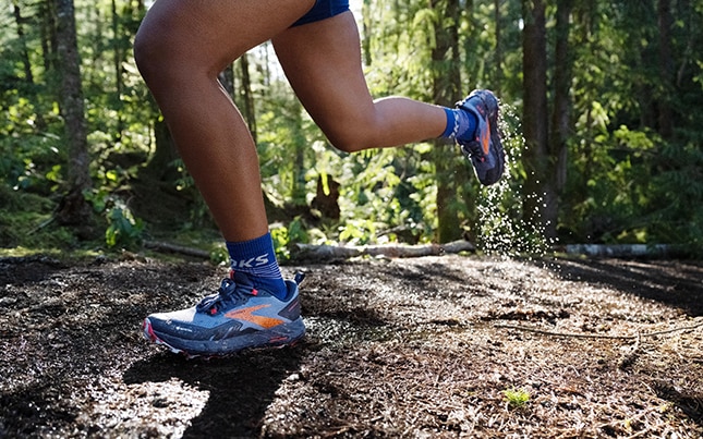 Meilleures chaussures de sentier pour les conditions humides