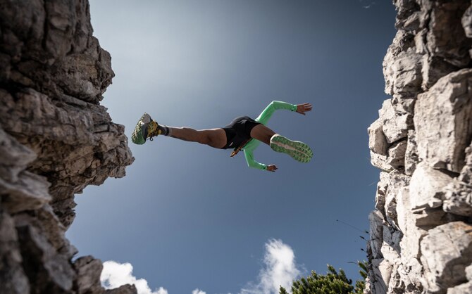 Trailrunner springt van de ene berg naar de andere