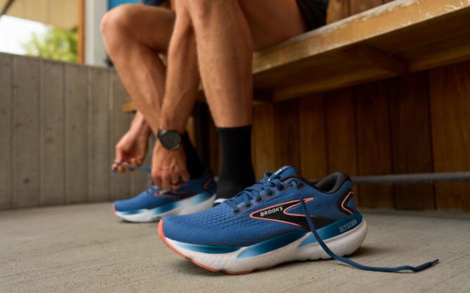 Un coureur enfile la Glycerin 21