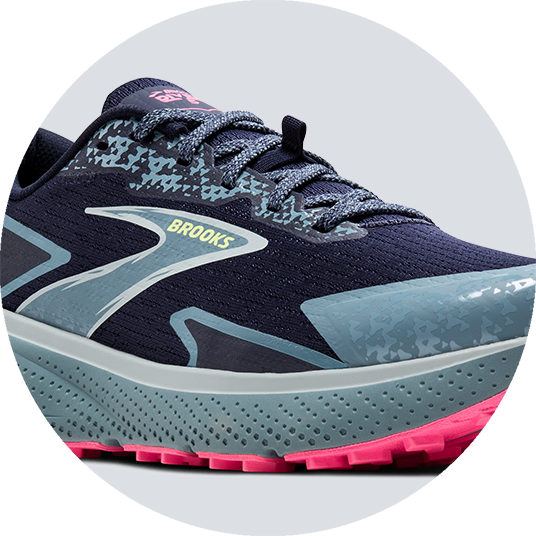 Familiar road-shoe fit