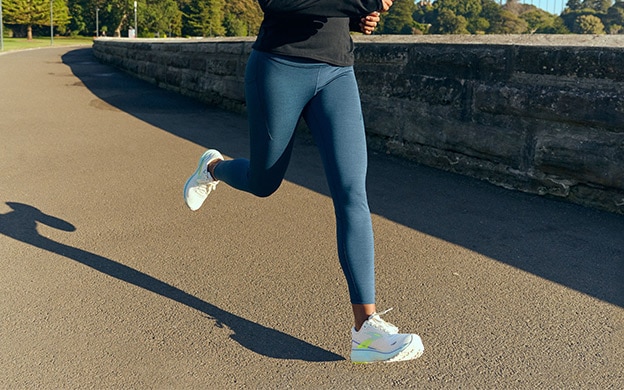 https://www.brooksrunning.com/on/demandware.static/-/Sites/default/dw0f4fa1fe/cms-content/Project/ADT/Brooks-Running/EMEA/Homepage/2024/april/wave-1/S24_EMEA_HP_April1_Collection_03_S.jpg