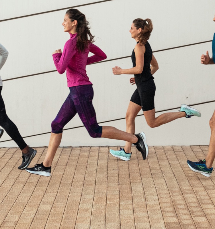 brooks neutral running shoe