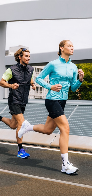 runners on road