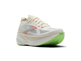 Product shot of the Brooks Hyperion Max running shoe