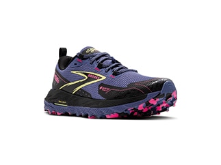 Product shot of the Brooks Cascadia GTX running shoe