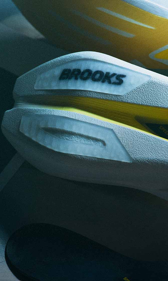 Close-up of the Hyperion Elite 6