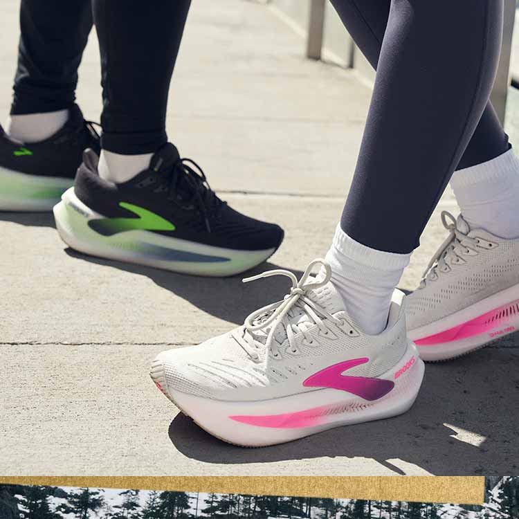 Two runners wearing the Glycerin Max 2