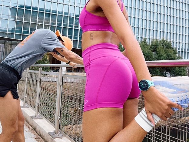 Bodennahe Aufnahme der Ghost MAX-Laufschuhe