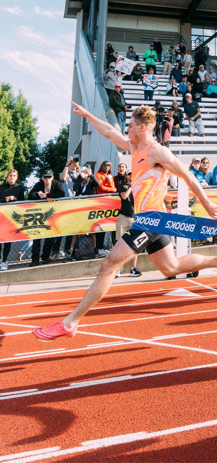 Runners crossing the finish line