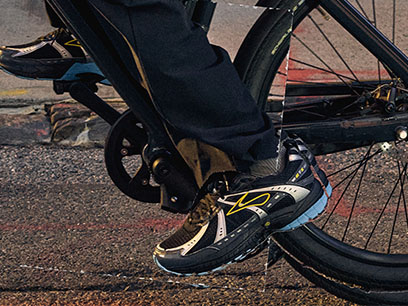 Lifestyle shoes on a bike