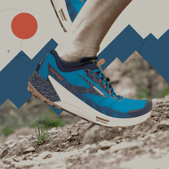 Runner wearing the Brooks trail running shoes - Catamount 2