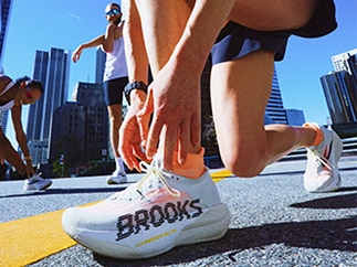 Brooks women's shoes