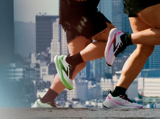 Lifestyle shot of the Brooks Glycerin running shoe